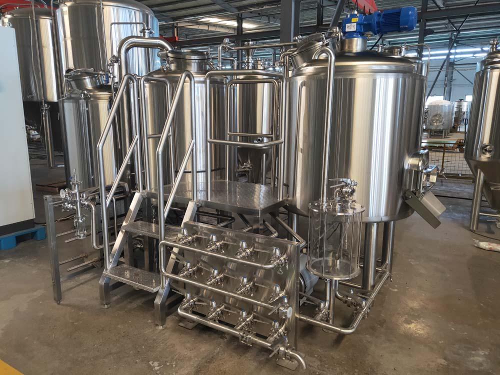 <b>4 HL Two Vessel Brewhouse Equ</b>